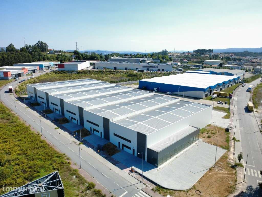 Armazém 507 m² (Novo) | Zona Industrial com Acesso A7 - Grande imagem: 4/10
