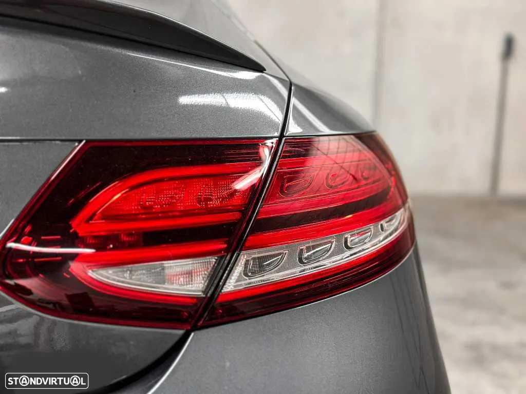 Mercedes-Benz C 63 AMG S Coupe Speedshift MCT 9G - 13