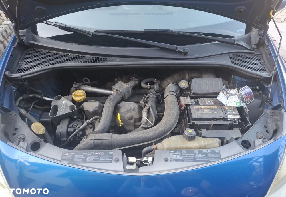 Renault Clio - 9