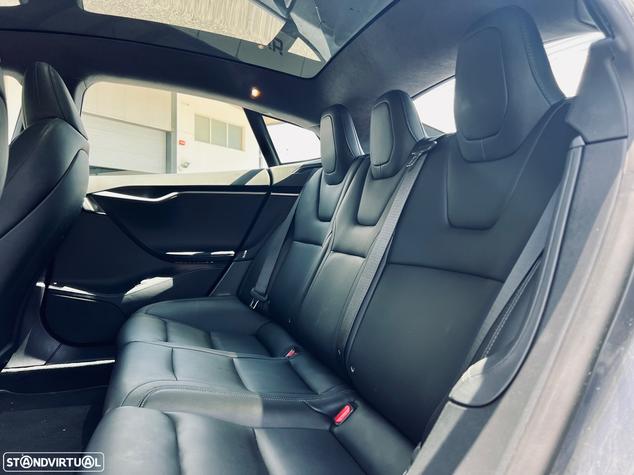 Tesla Model S Long Range - 24