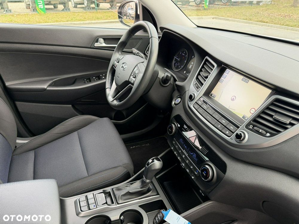 Hyundai Tucson blue 1.7 CRDi 2WD DCT Premium - 38