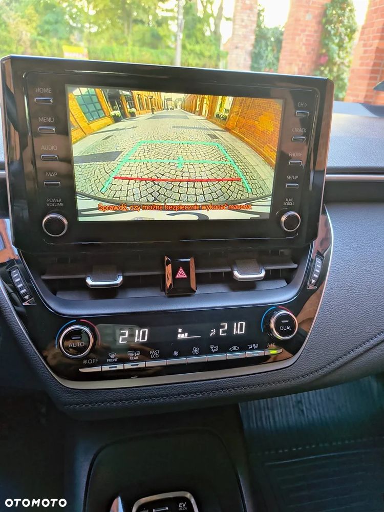 Toyota Corolla 1.8 Hybrid Comfort - 11