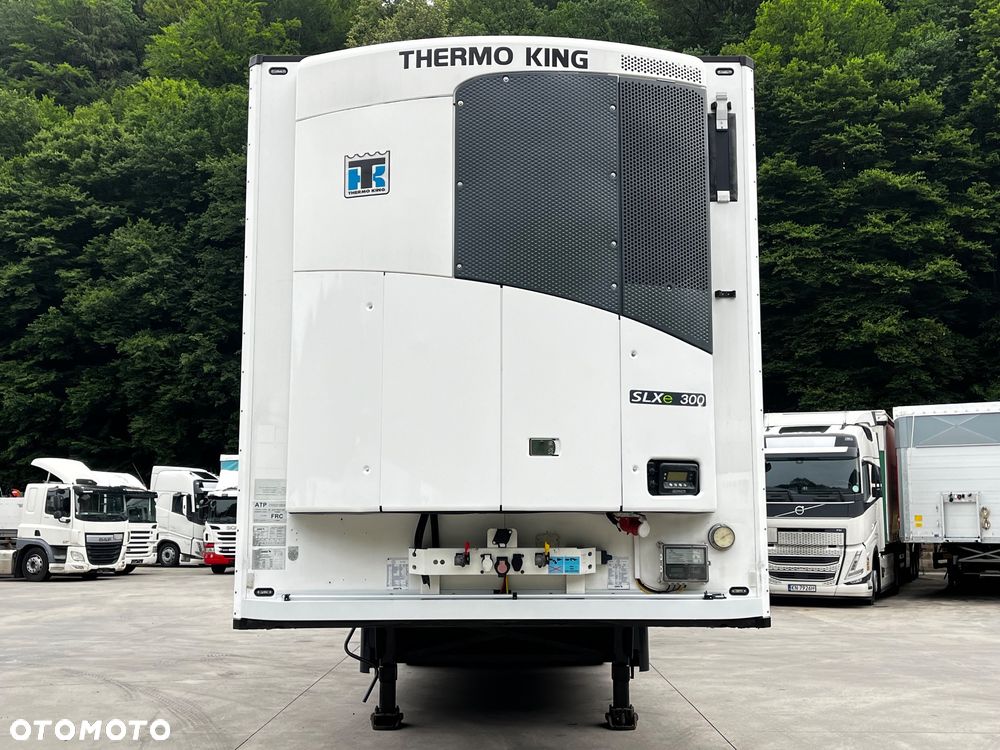 Schmitz Cargobull Chłodnia Standard // Thermo King SLXe 300 // Kosz Paletowy // Oś podnoszona // Doppelstock // - 2