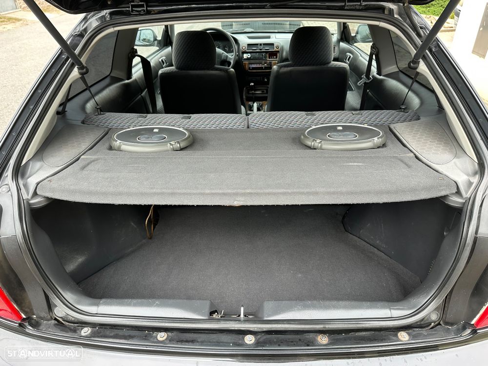 Honda Civic 1.4i S - 4