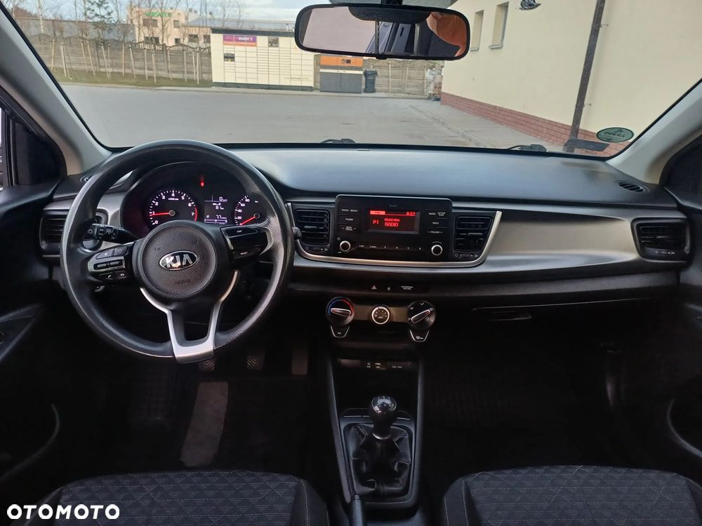 Kia Rio 1.2 Business Line - 32