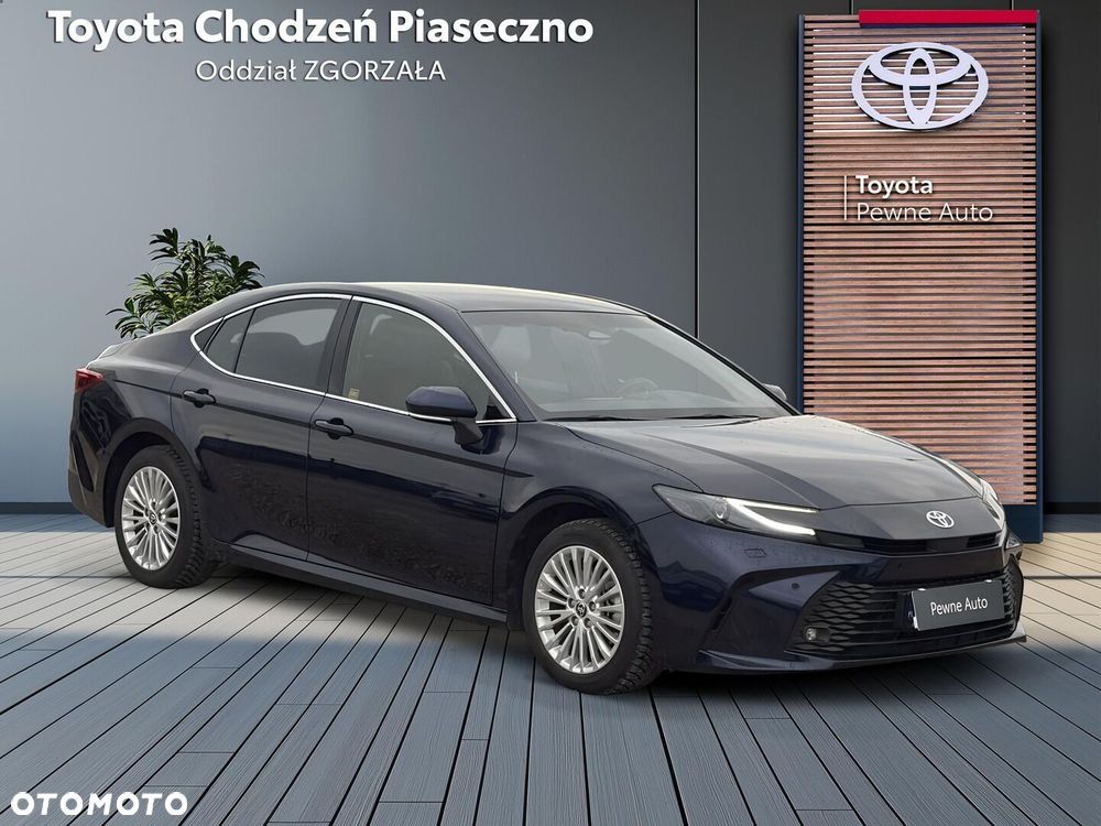 Toyota Camry 2025
