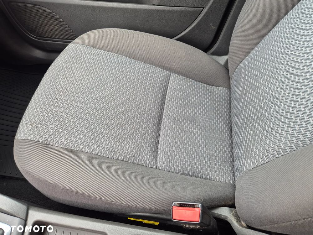 Ford Focus 1.6 16V Ambiente - 10