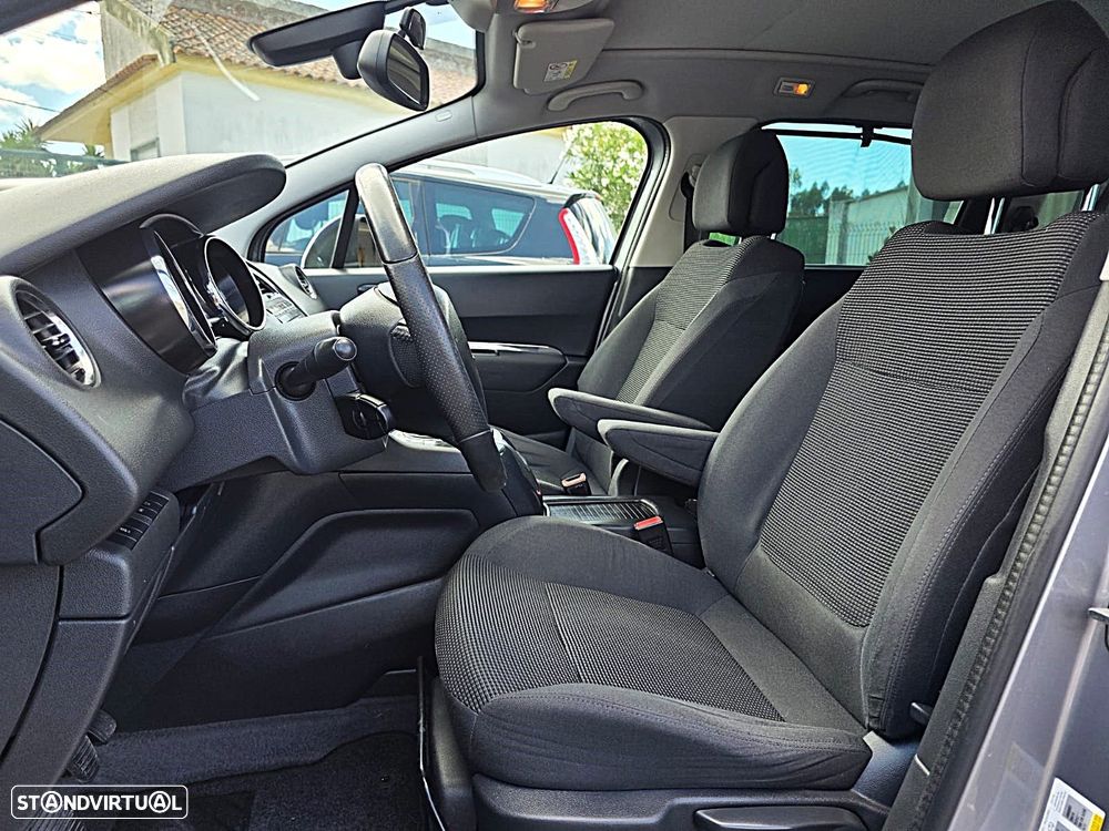 Peugeot 5008 1.6 BlueHDi Allure J17 - 10
