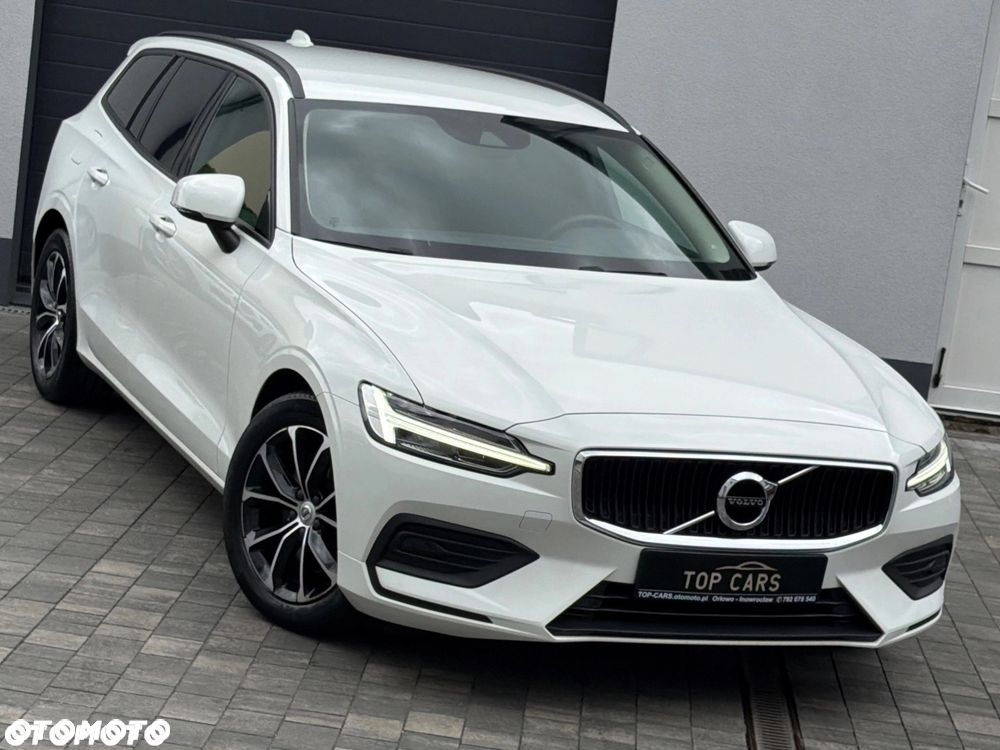 Volvo V60 B3 B DKG Momentum - 29