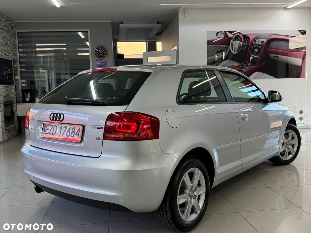 Audi A3 3-drzwiowe 1.6 Limited Edition - 4