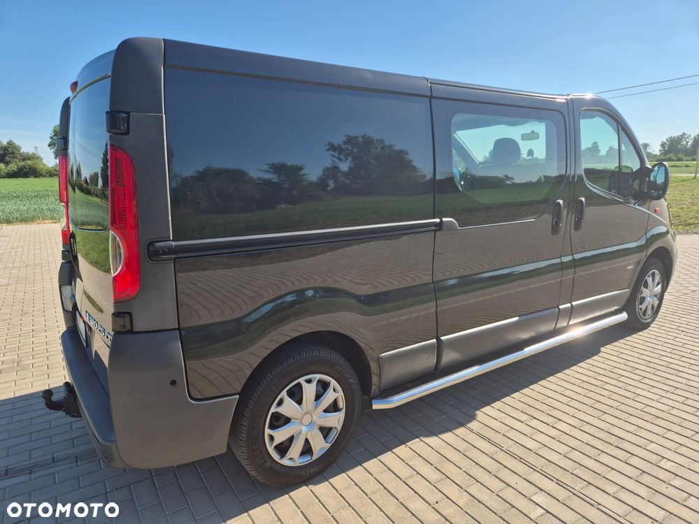 Opel Vivaro - 14