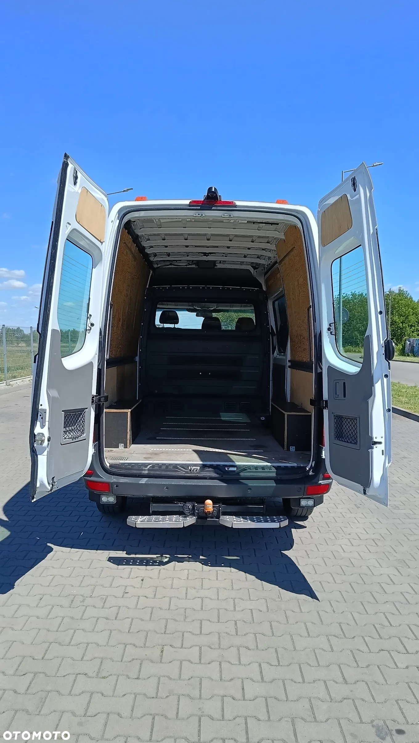 Mercedes-Benz Sprinter L2H2 Średniak 319 CDI 3.0 V6 190KM - 33