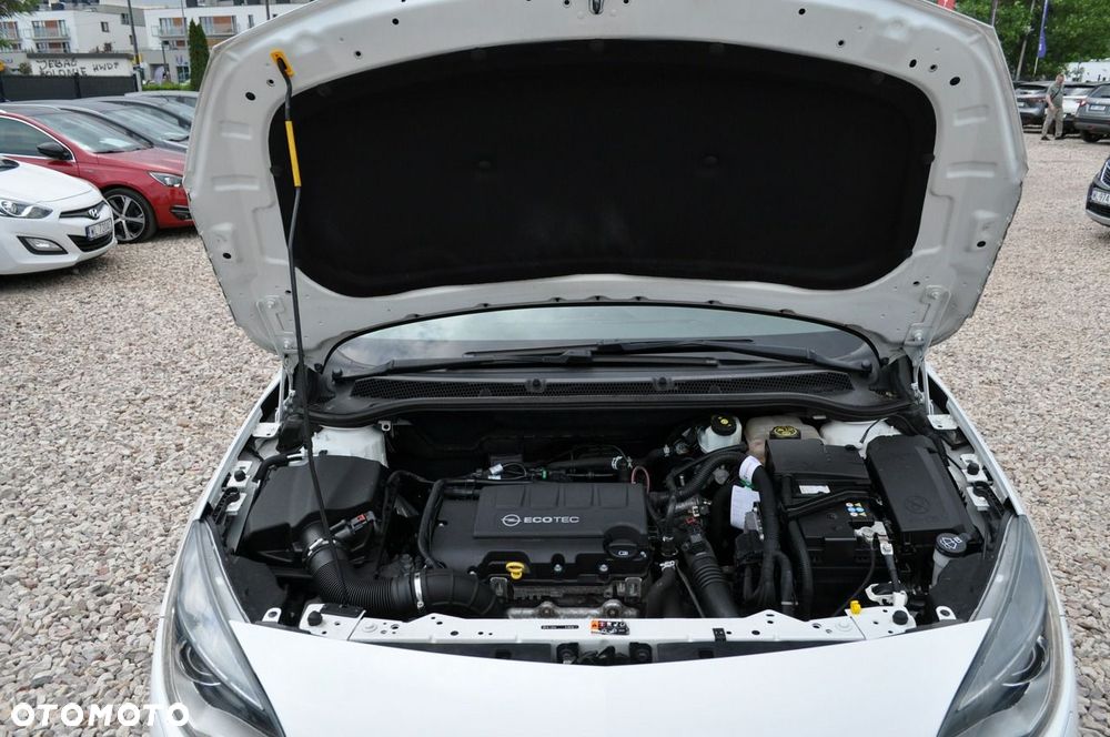 Opel Astra 1.4 T Enjoy EU6 - 23