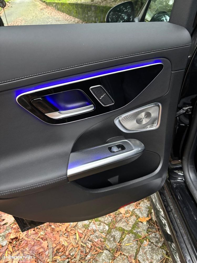 Mercedes-Benz C 300 e AMG Line - 24