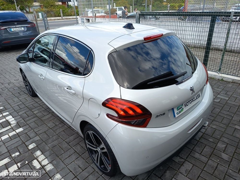Peugeot 208 1.2 PureTech GT Line - 8