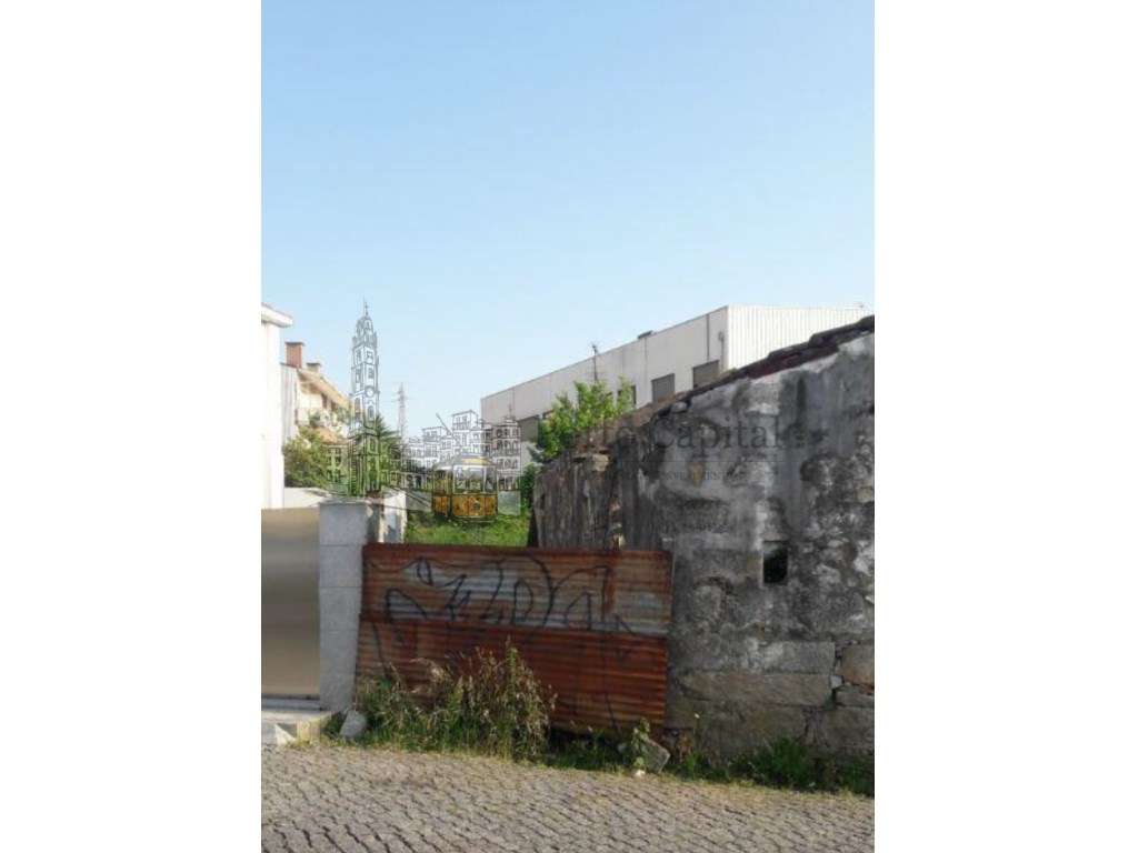 TERRENO URBANO A 300 M DO S. JOÃO - Grande imagem: 2/3