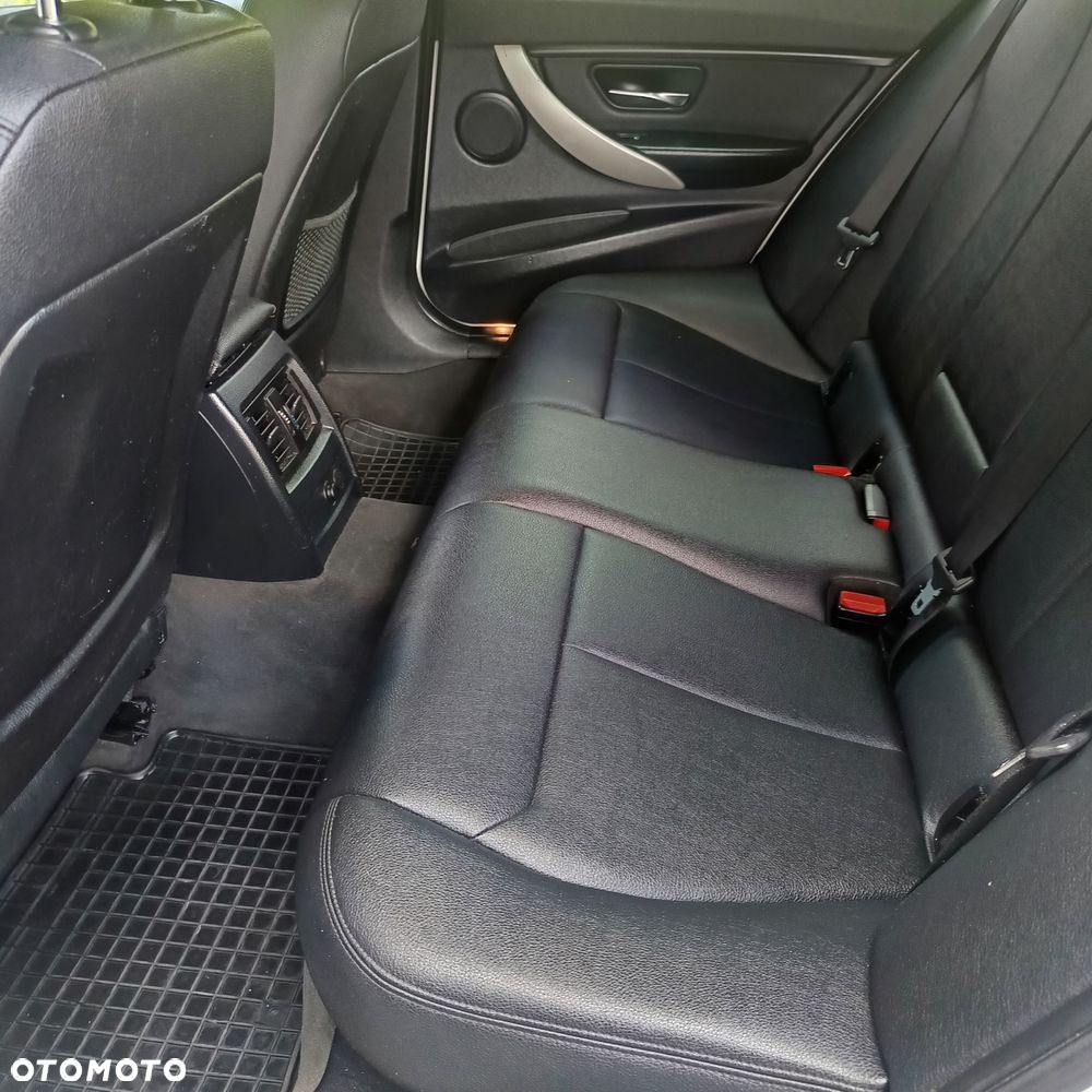 BMW Seria 3 2014 photo 4