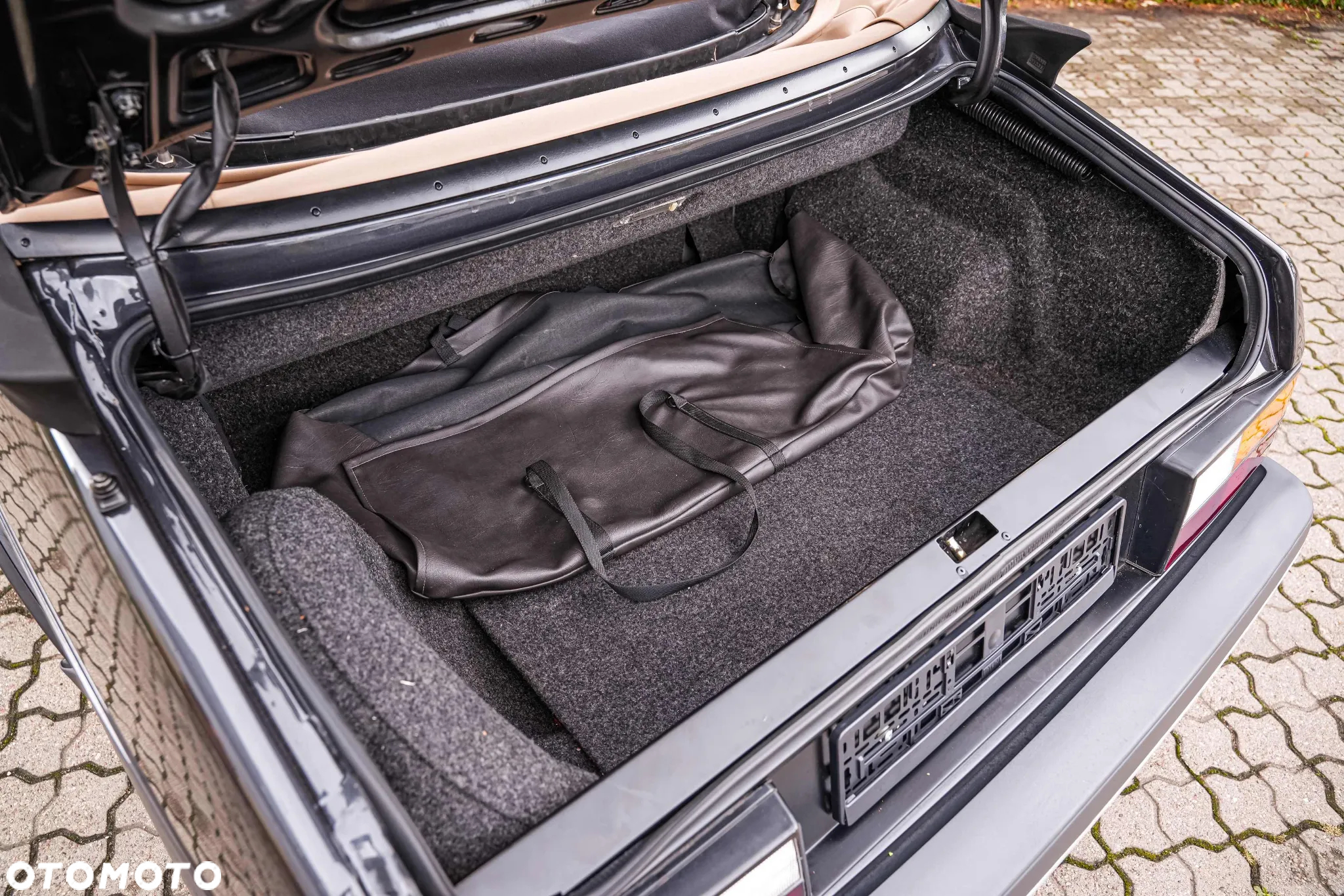 Saab 900 - 37