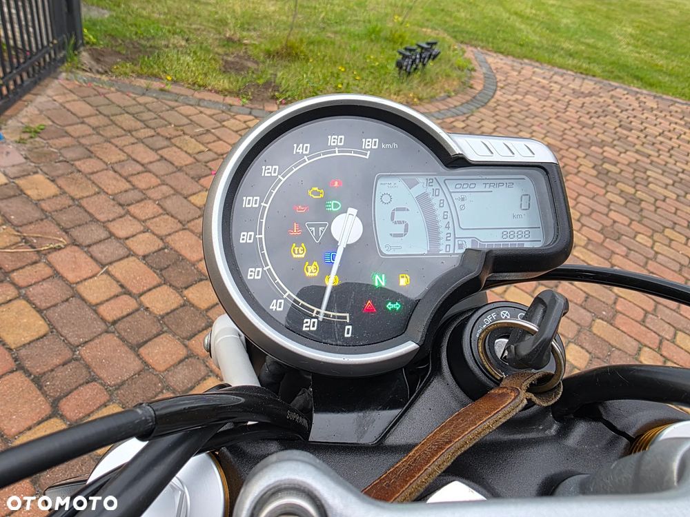 Triumph Scrambler - 31
