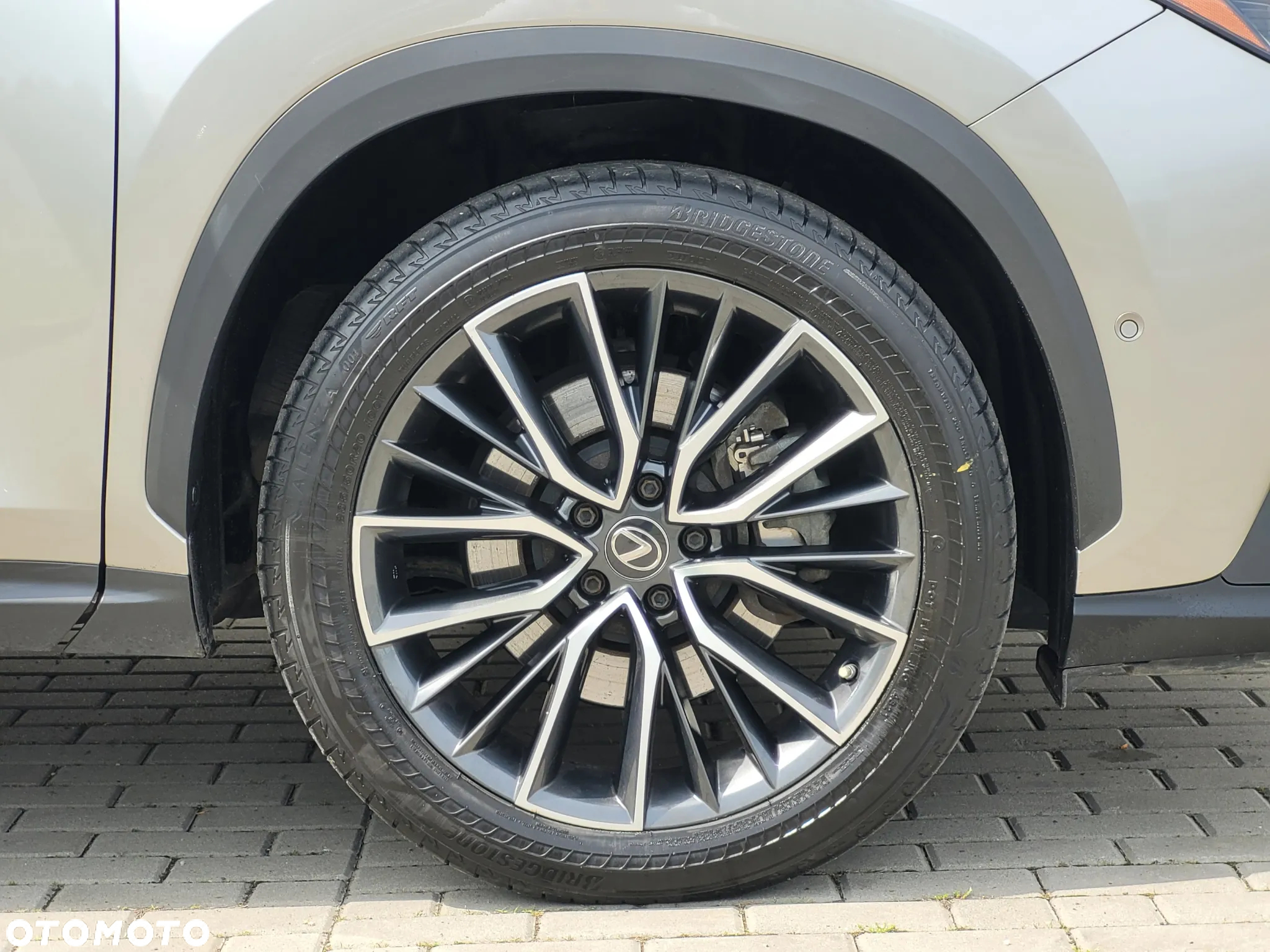 Lexus NX 450h+ Omotenashi AWD - 23