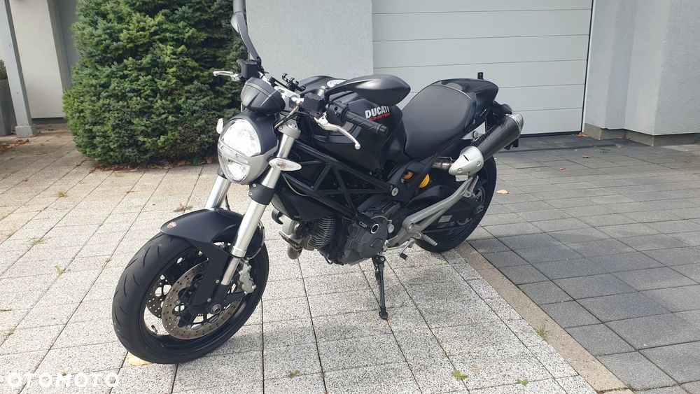 Ducati Monster - 4