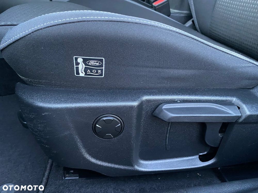 Ford Focus 1.5 EcoBlue STart-Stopp-System TITANIUM X - 13