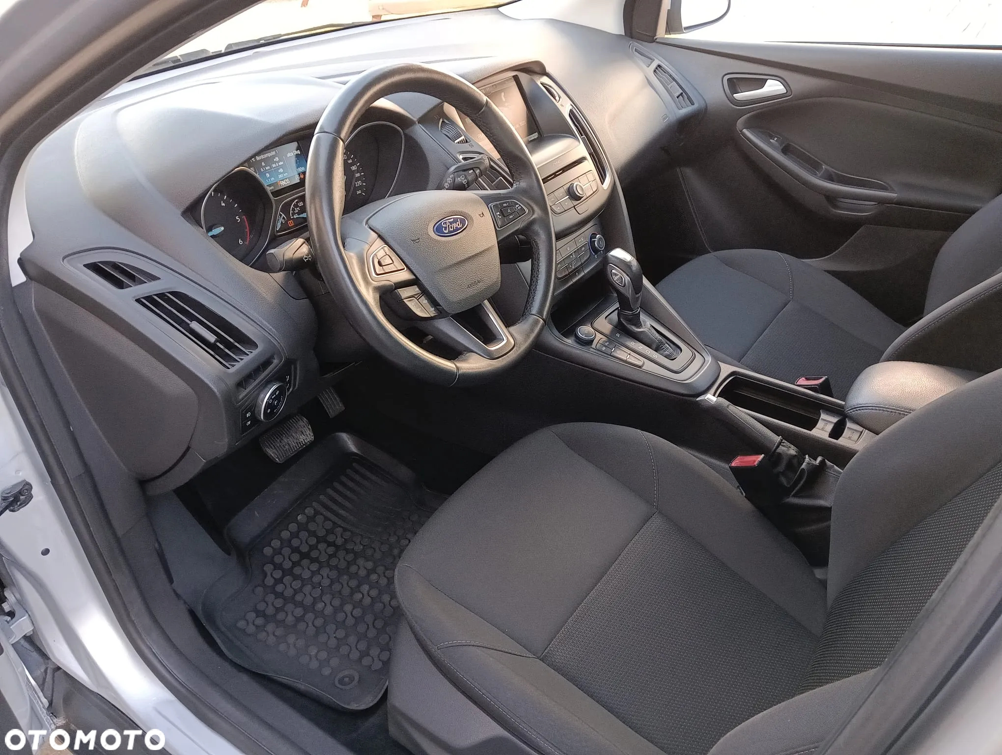 Ford Focus - 8