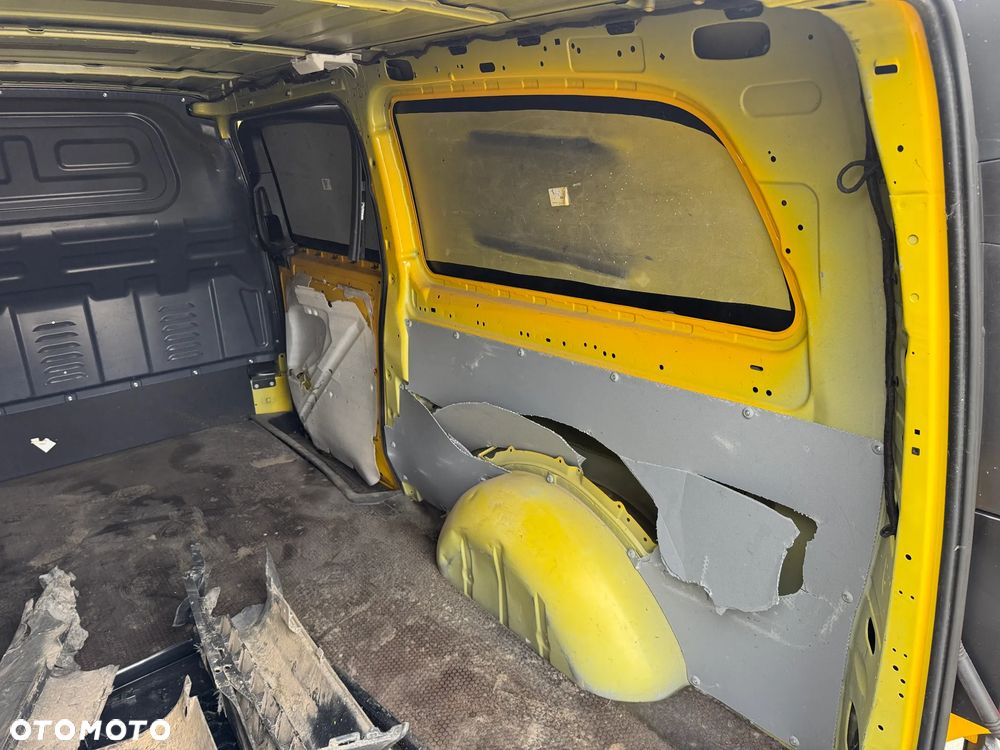 Mercedes-Benz VITO EXTRA LONG XXL E-VITO - 27