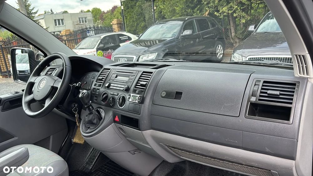 Volkswagen Transporter T5 - 18