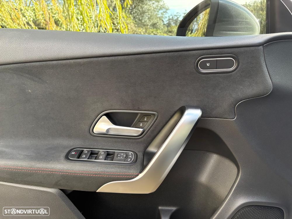 Mercedes-Benz A 200 AMG Line Aut. - 34