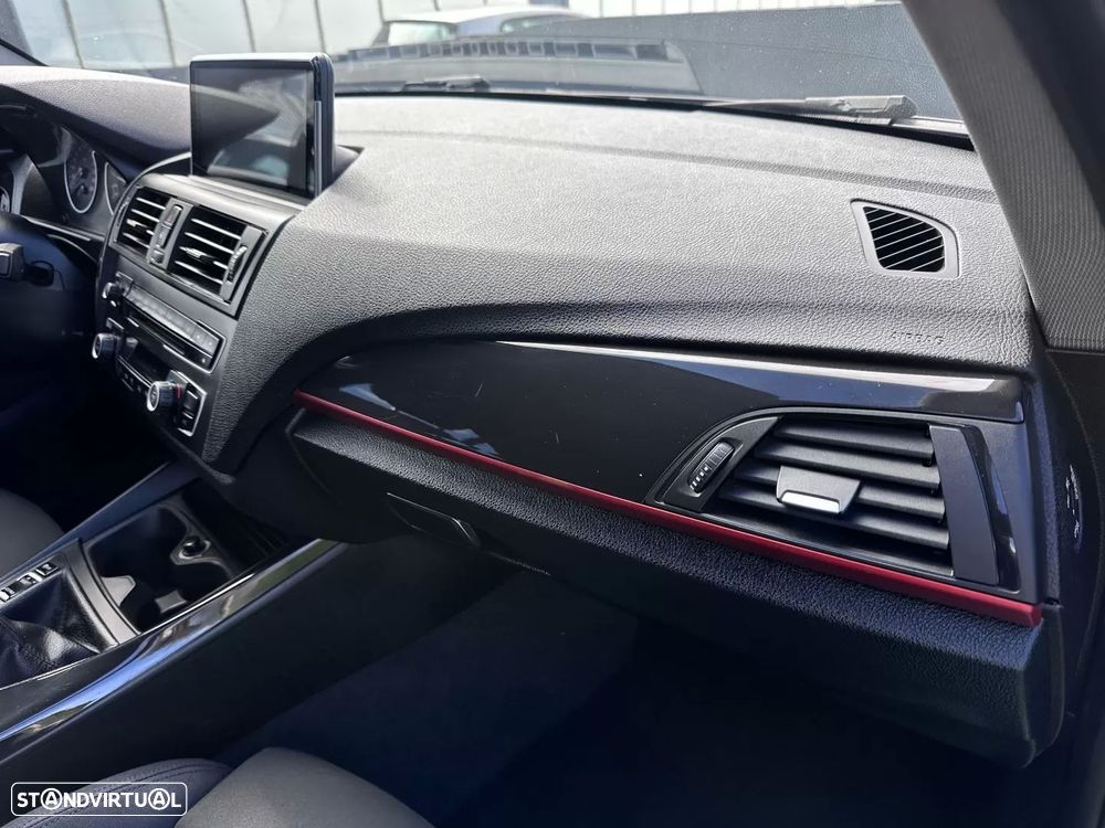 BMW 116 d EDynamics Line Sport — fotografia 47