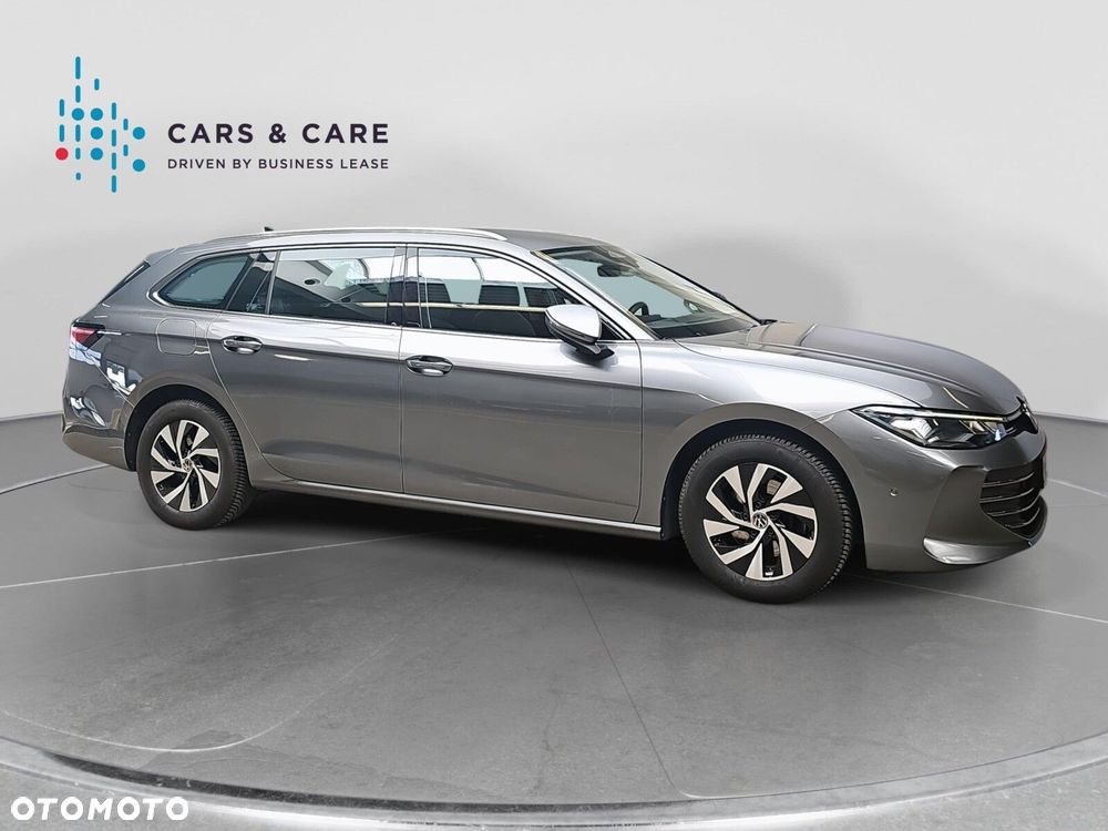 Volkswagen Passat - 22