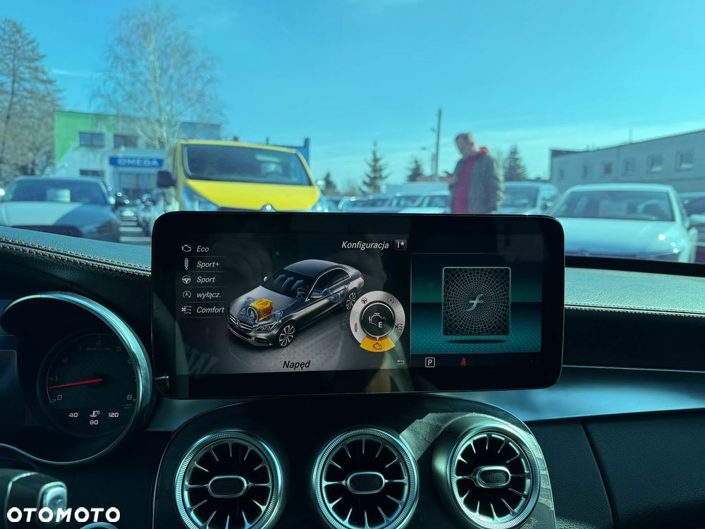 Mercedes-Benz Klasa C 450 AMG 4Matic 7G-TRONIC - 22