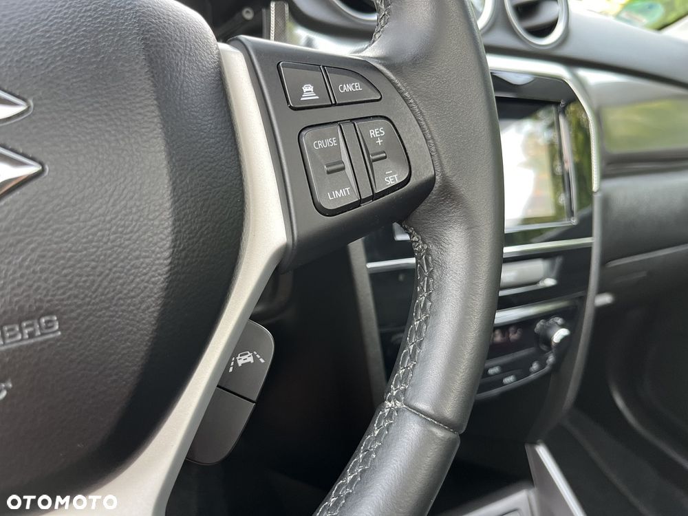 Suzuki Vitara 1.4 Boosterjet SHVS Elegance Sun 4WD - 24