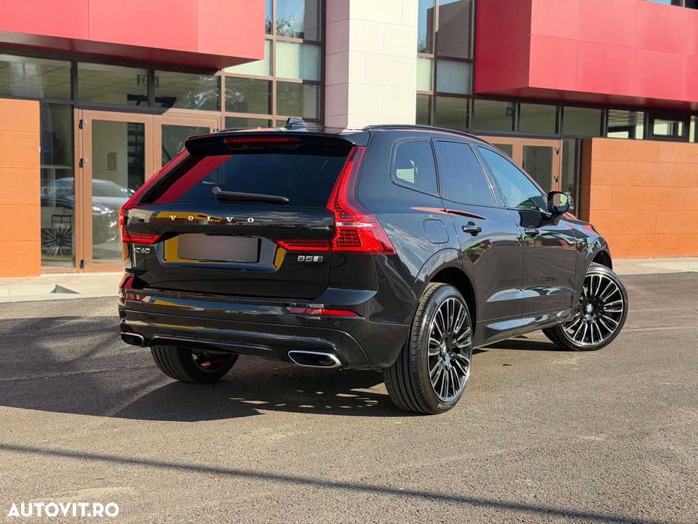Volvo XC 60 B5 MHEV AWD R-Design - 2