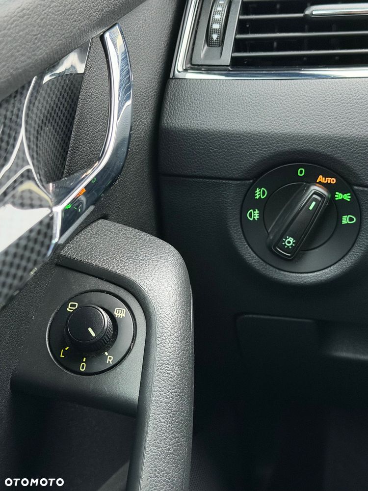 Skoda Octavia 2.0 TDI RS - 26