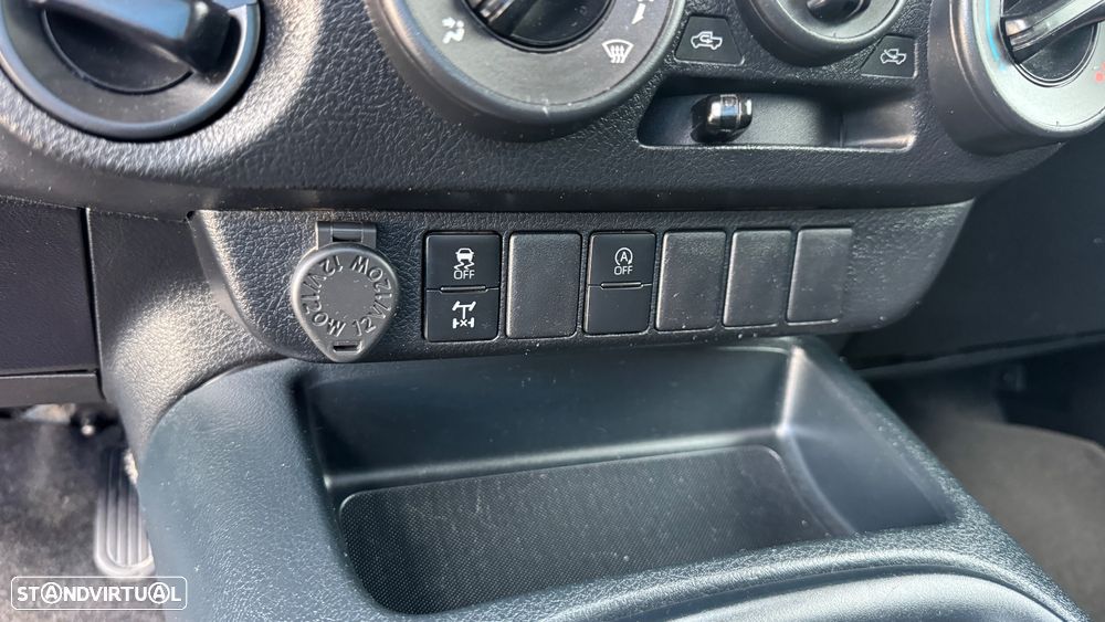 Toyota Hilux 2.4 D-4D 4X4 cabine extra - 22
