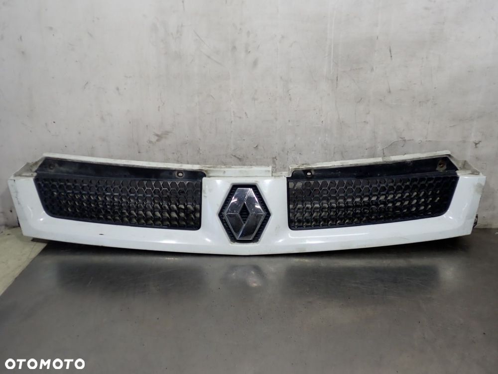 GRILL ATRAPA RENAULT MASTER 2.5 - 1