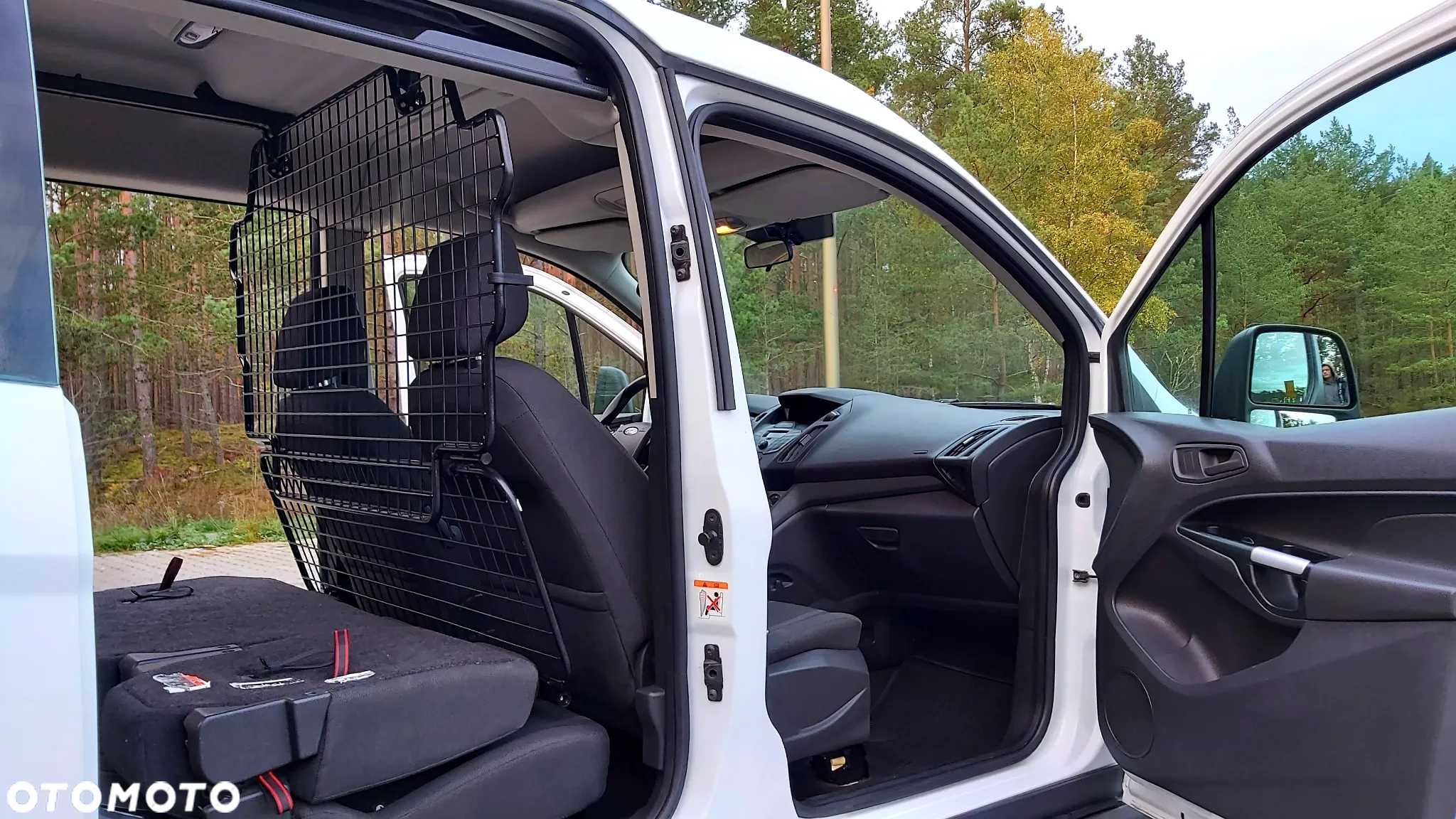 Ford Tourneo Connect Grand - 9