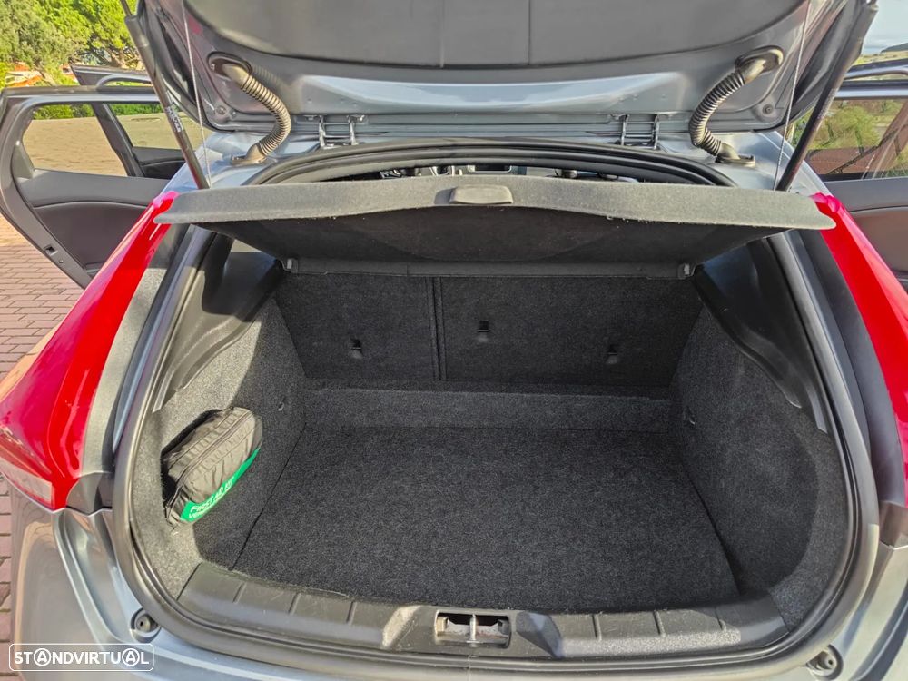 Volvo V40 1.6 D2 R-Design - 5