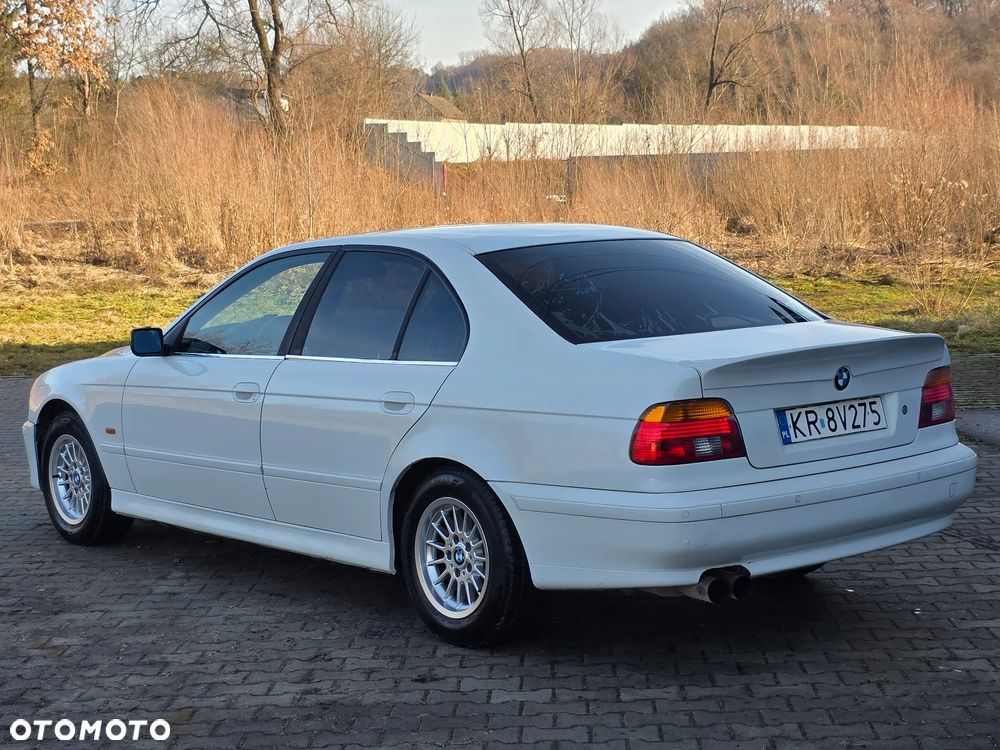 BMW Seria 5 545i - 9