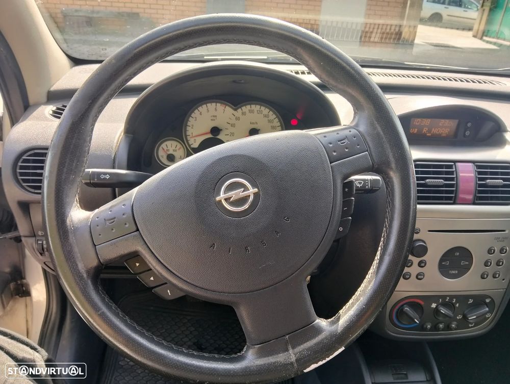 Opel Corsa 1.4 16V Sport - 7
