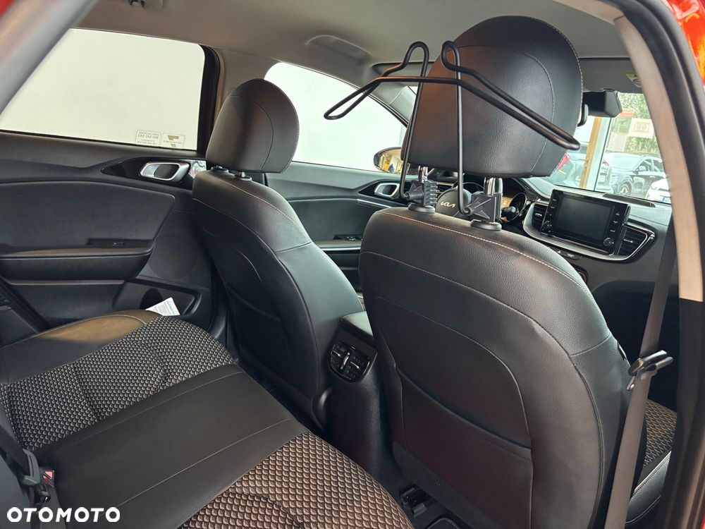 Kia XCeed 1.6 GDI PHEV L DCT - 12