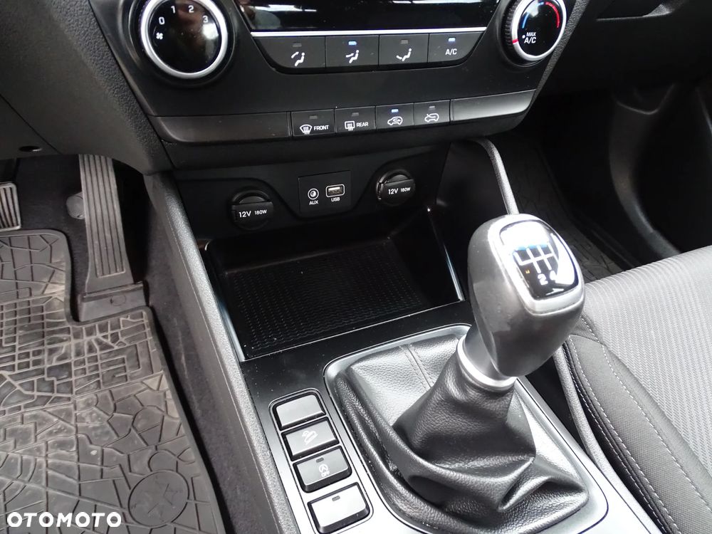 Hyundai Tucson 1.6 GDI BlueDrive Comfort 2WD - 34