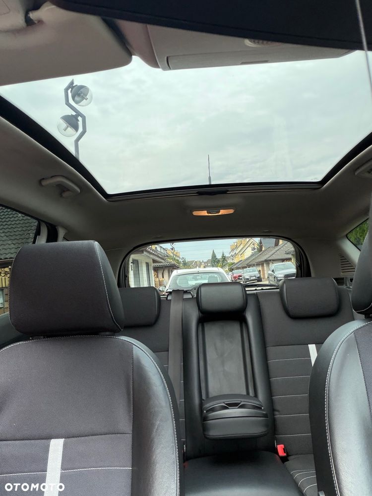 Ford Kuga - 8