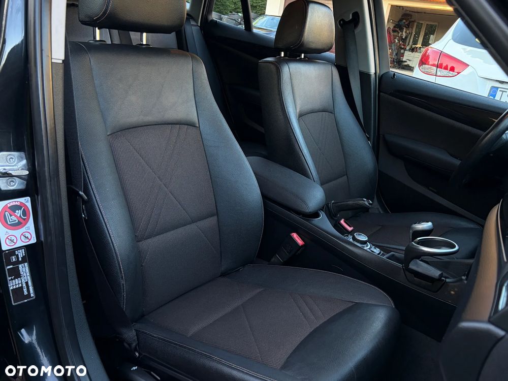 BMW X1 xDrive18d xLine - 24