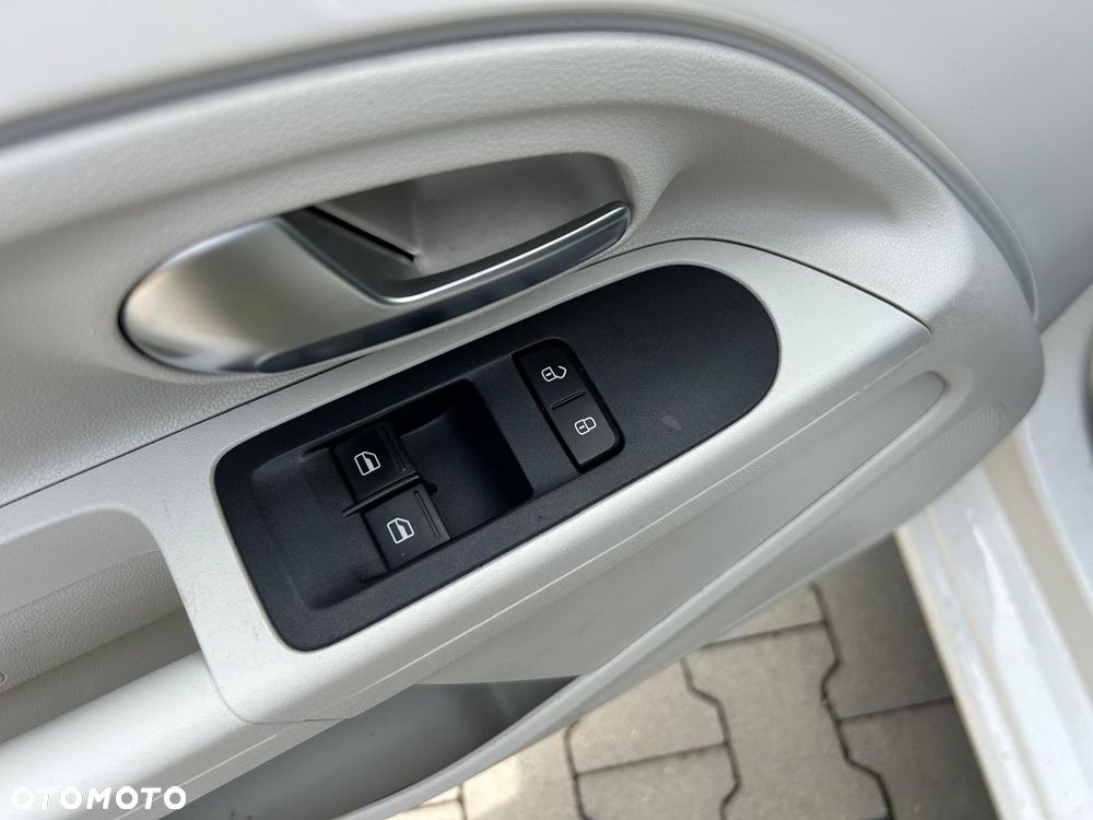 Volkswagen up! join - 28