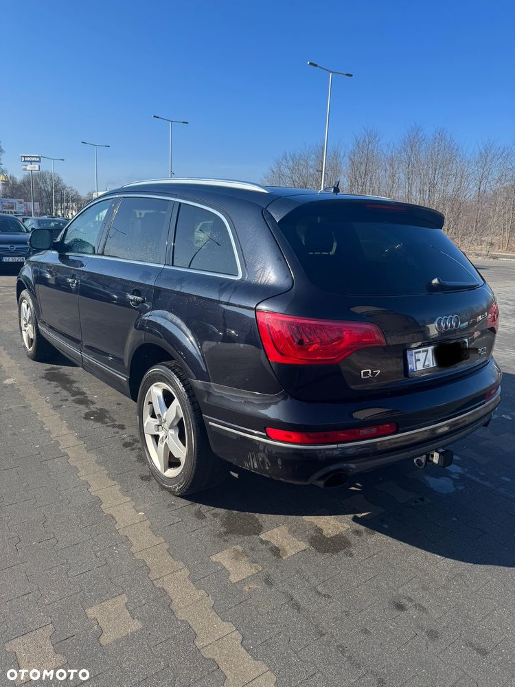 Audi Q7 - 3