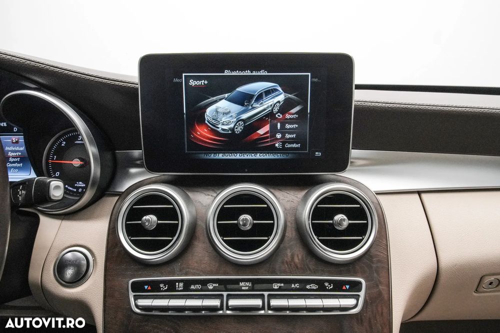 Mercedes-Benz C 300 BlueTec Hybrid - 24