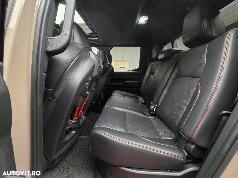 Toyota Tacoma - 20